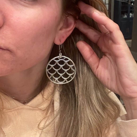 John Hardy Naga Disc earrings on hook. Sterling Silver w 3 18k Gold dots at top - Picture 10 of 10